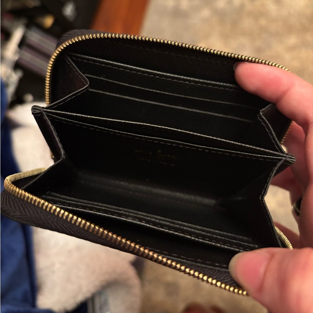 Louis Vuitton Zippy Wallet Love Lock Black Epi Leather - Picture 5 of 9